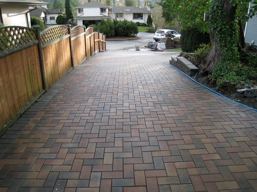 interlocking brick pavers